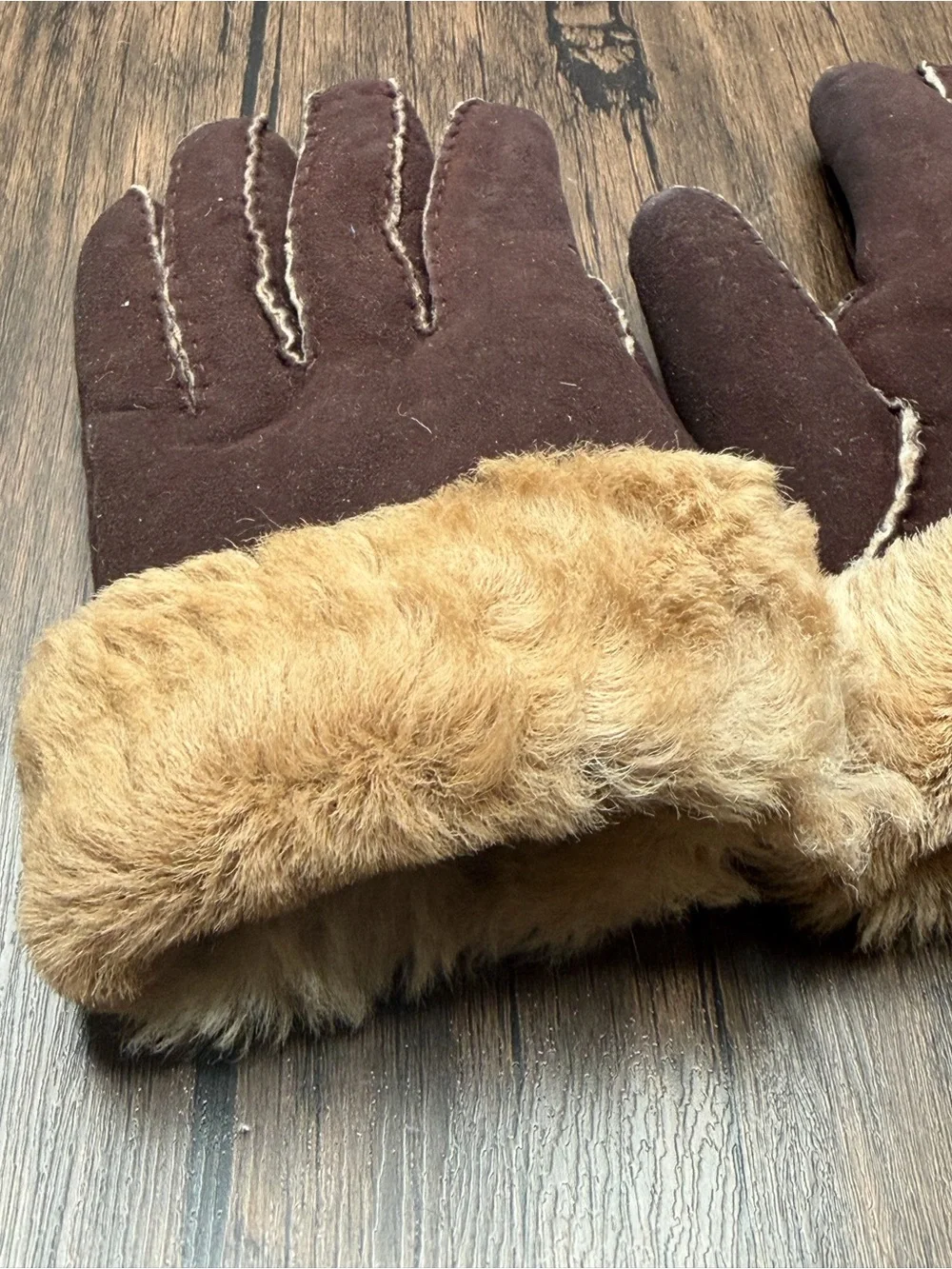 Vintage leather gloves